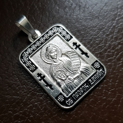 Нательная именная икона святой Даниил с серебрением
