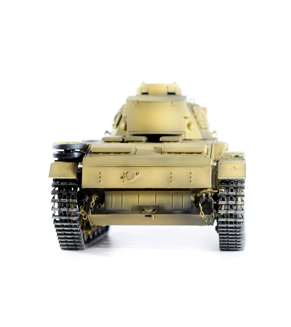 Р/У танк Taigen 1/16 Panzerkampfwagen III (Германия) дым, свет V3 2.4G RTR пустыня