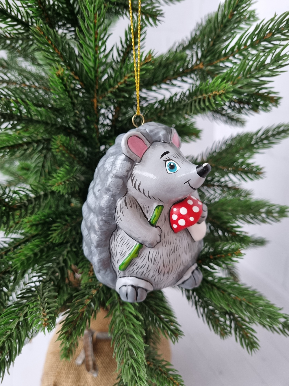 Ёжик ёлочная игрушка из фарфора