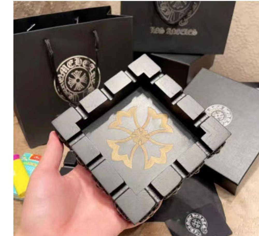 Пепельница Chrome Hearts 14х14 см