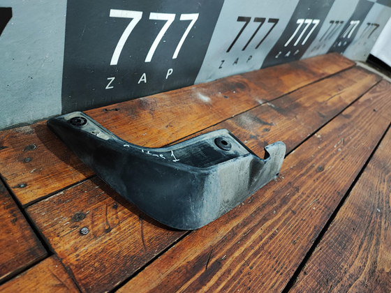 Брызговик передний левый Kia Seltos 19-нв Б/У Оригинал 86831Q5000