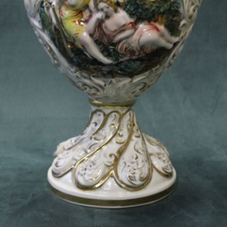 Винтаж: Ваза Capodimonte