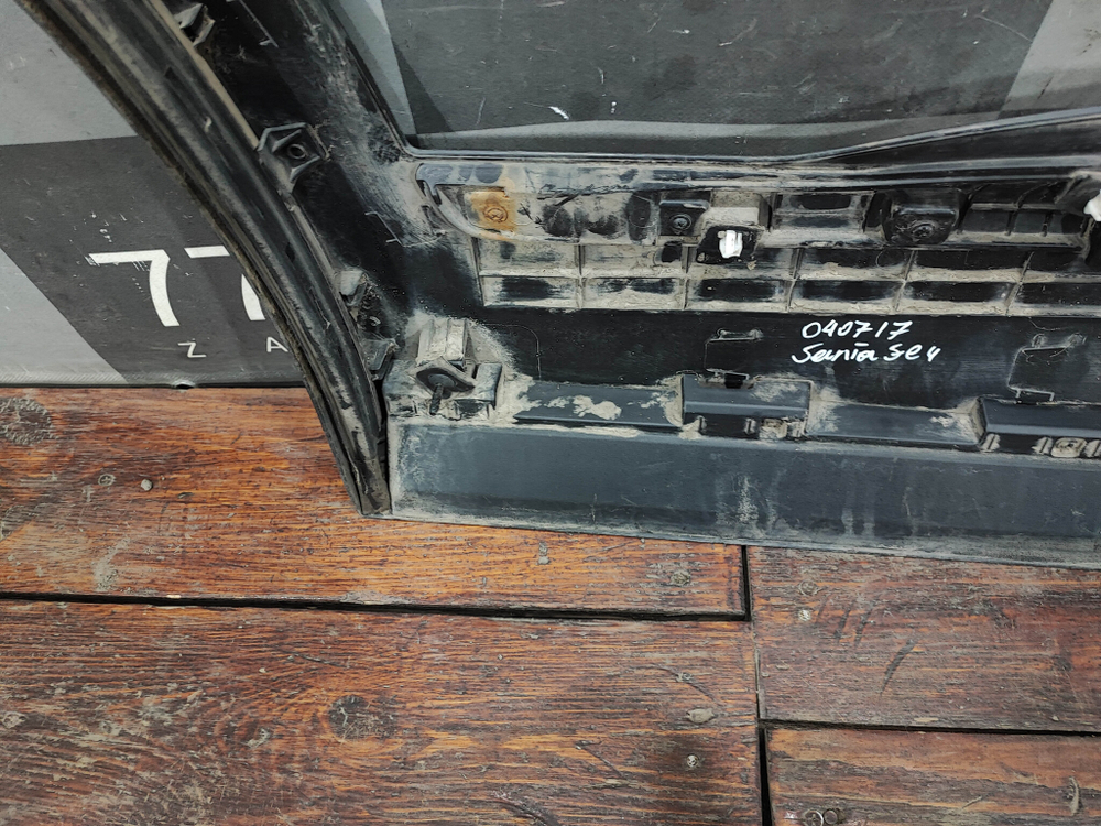 Накладка двери задней левой Hyundai Santa Fe 4 (TM) 20-нв Б/У Оригинал 87731S1AB0SCR