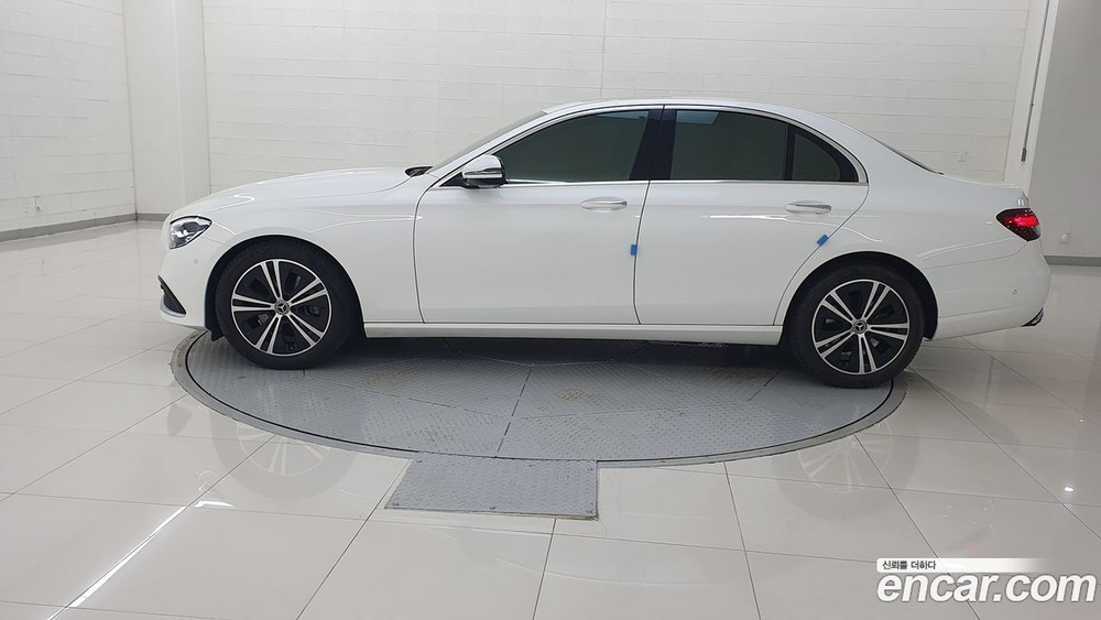 Mercedes-Benz E-Class W213 E250 Avangarde (06.2021)