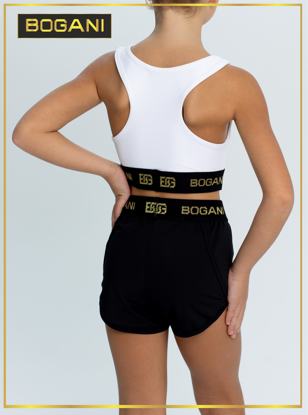 Спортивные шорты с разрезом для тренировок