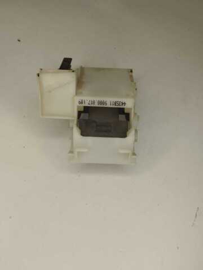 12 Замок для посудомоечных машин Bosch 165887 б/у