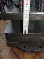 Малая продольная подача (суппорт) в сборе для станка TOS SUI40