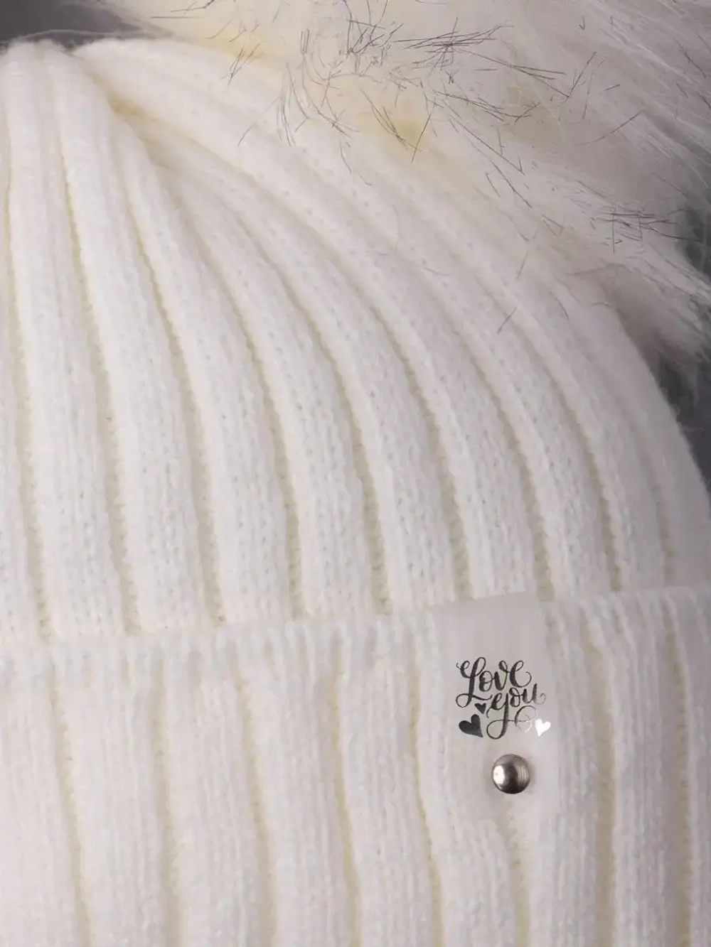 Шапка зимняя детская с помпонами и манишка