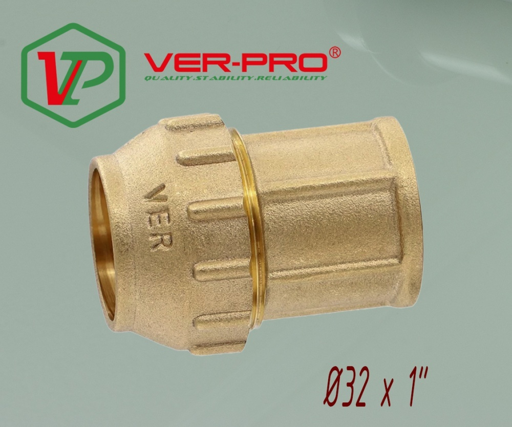 ПНД Муфта ЛАТУН Ф32 х 1" Г. ViEiR (50/5шт)