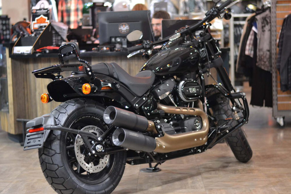 Fat Bob 114 (Fxfbs), Softail, Harley-Davidson 2020 Vivid Black customized