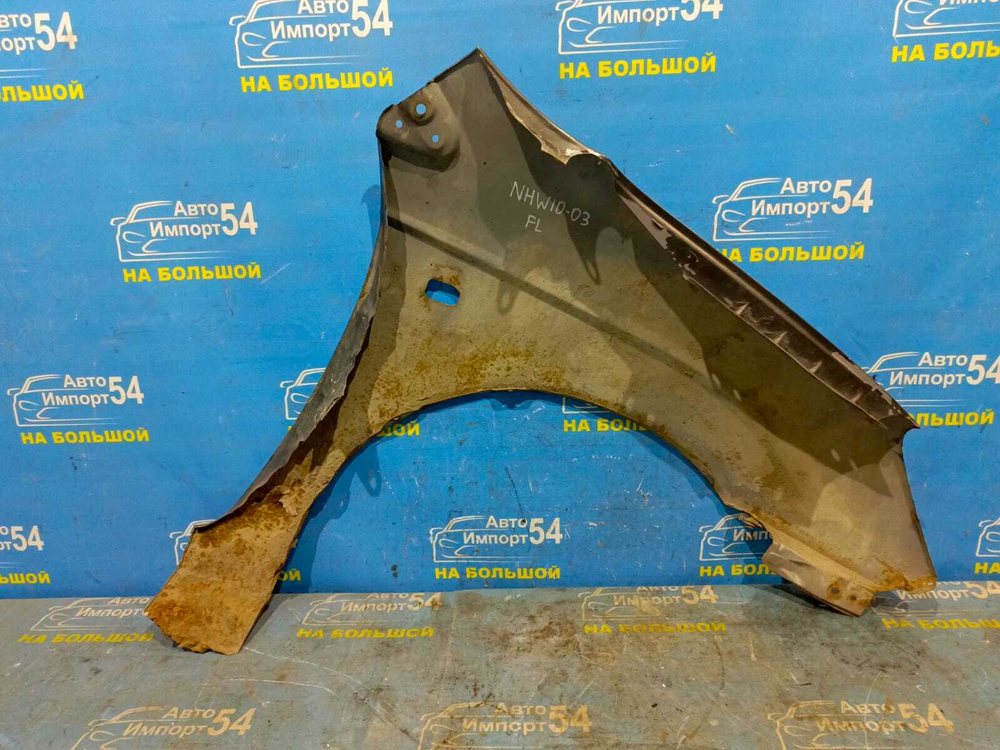 Крыло переднее левое TOYOTA PRIUS 1999