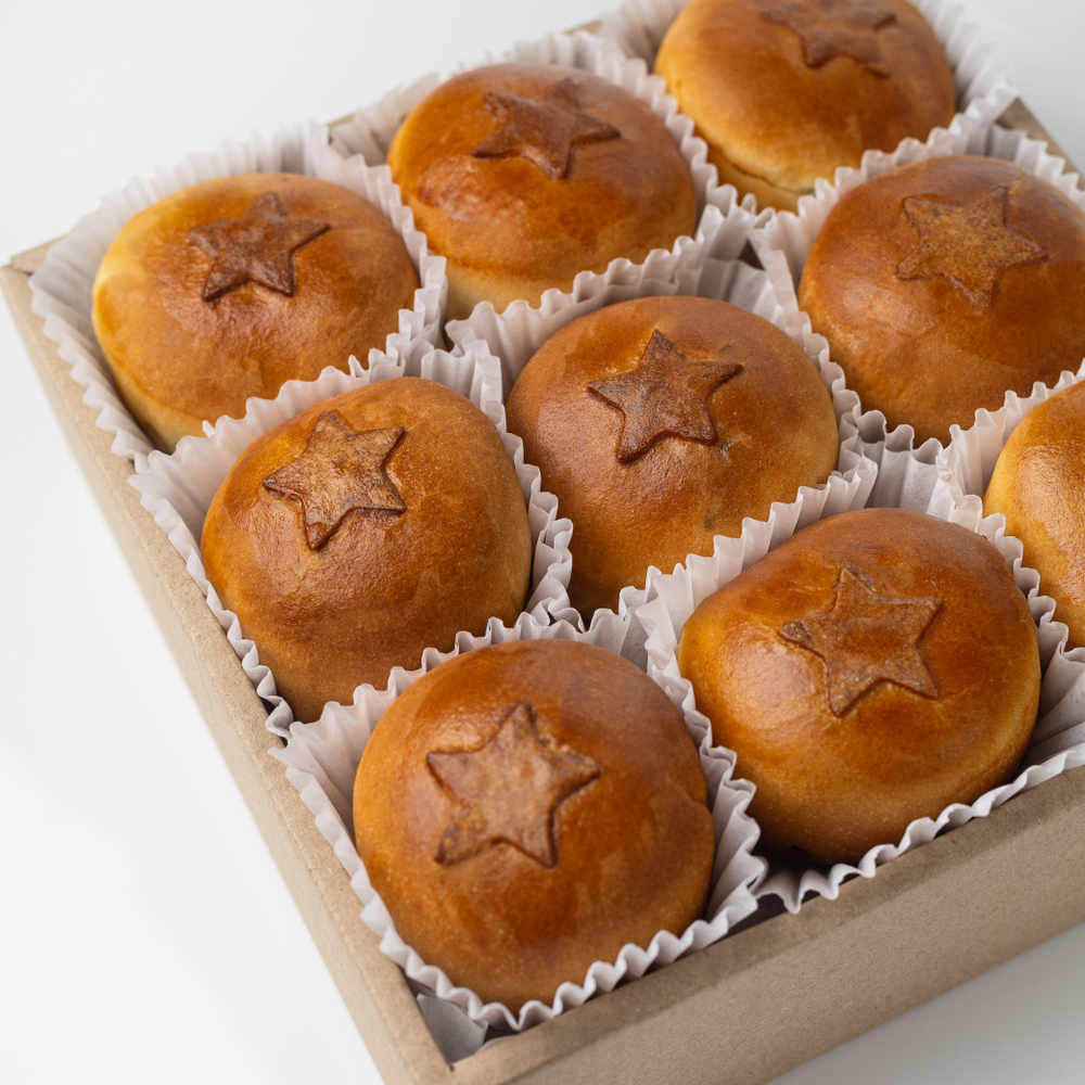 Бокс пирожков с зеленым луком и яйцом 9 шт 270гр