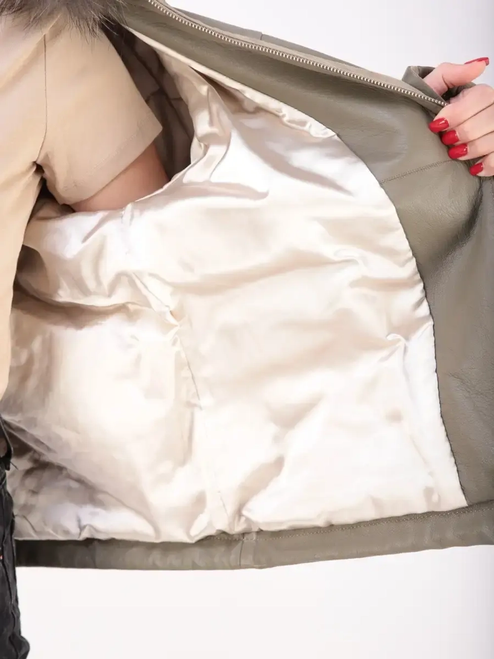 Куртка женская из натуральной кожи