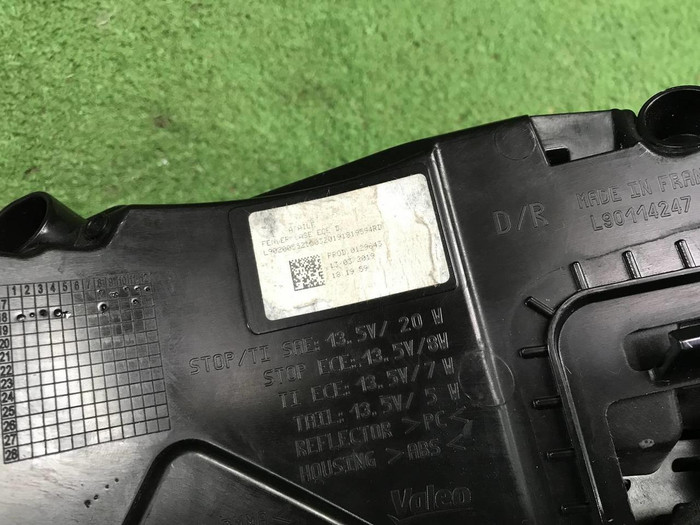 Фонарь правый внешний Porsche Macan 95b (18-нв)