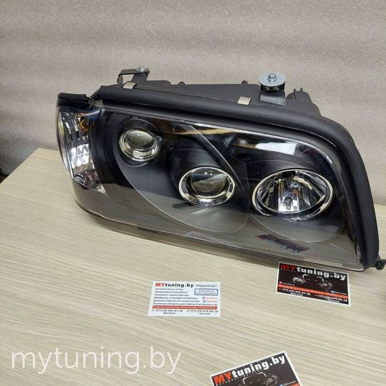 Передние фары Mercedes C W202 black