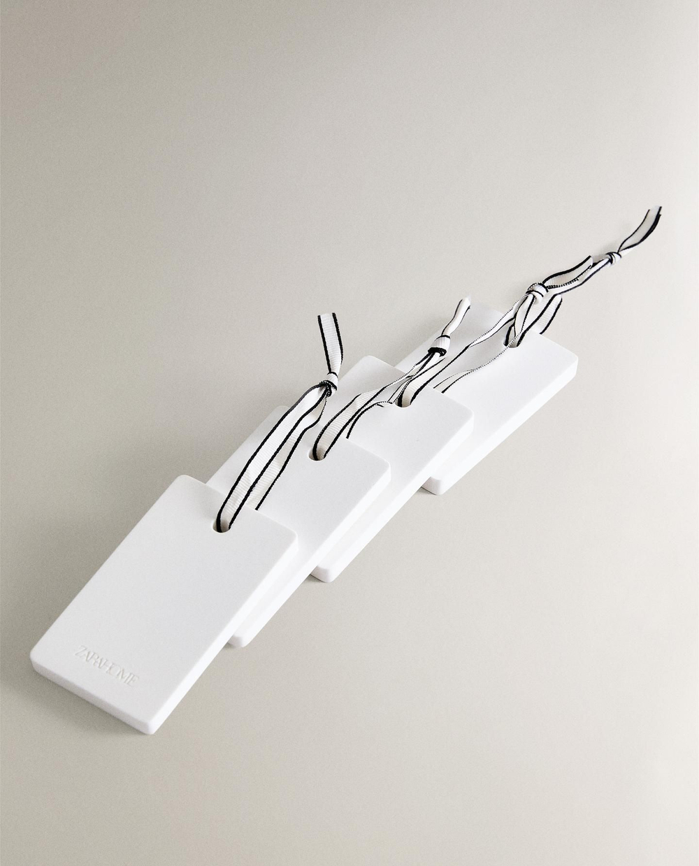 Zara Home - Набор ароматических блоков white powder (4 блока в наборе)