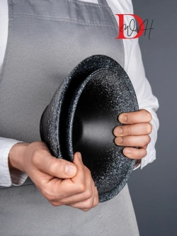 Набор посуды 4 тарелок глубокие черные салатник 23.5 см