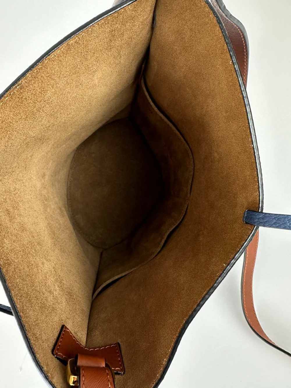 Сумка Loewe Gate Bucket Bag