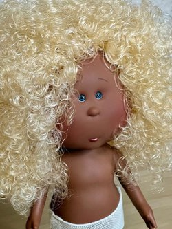 Кукла Nines виниловая 30см MIA без одежды (3000W10A)