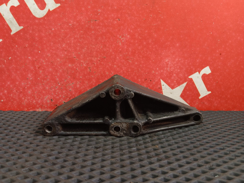 Кронштейн  патрубка интеркуллера