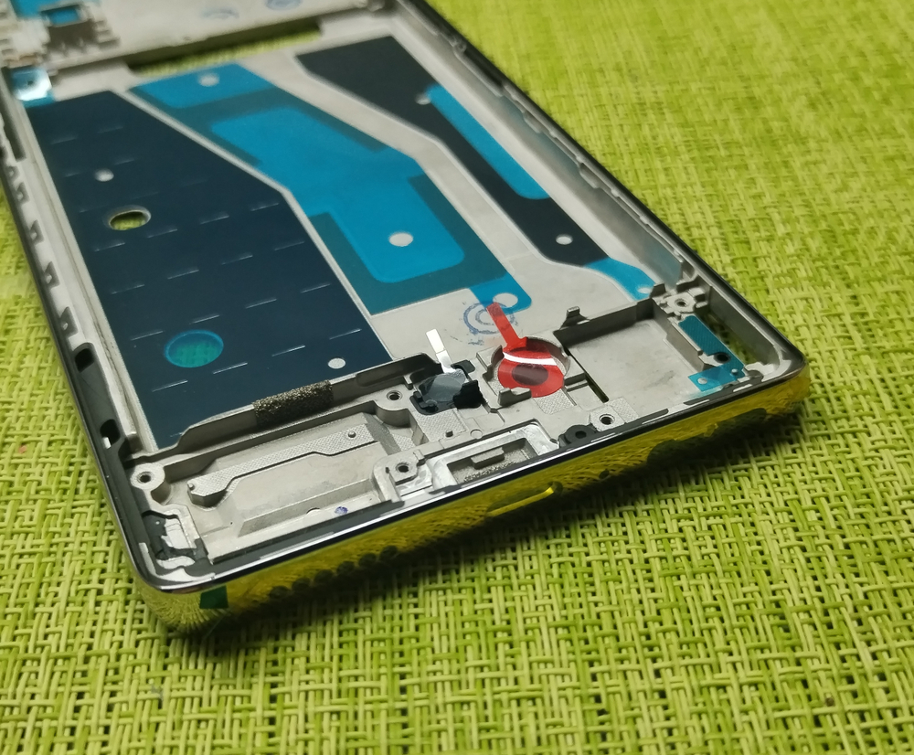 Tecno Camon 30S Pro (CLA6) - рамка дисплея (корпус) + шлейф кнопок + кнопки + фиксатор (ORIG-SP)