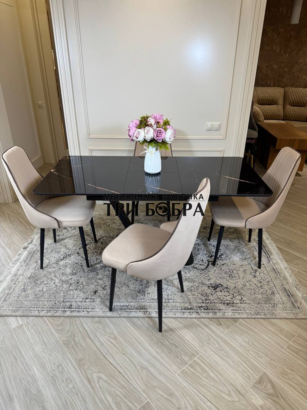 Кухонный раздвижной стол "Леон" Черный мрамор и стулья "Сорренто" 4 шт