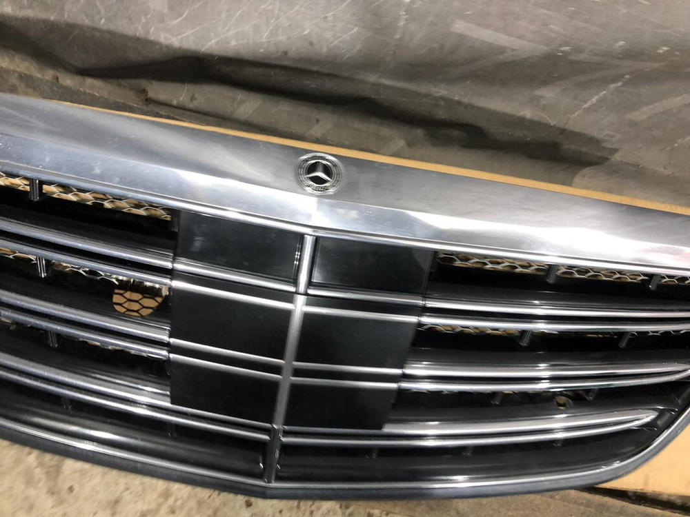 Решетка радиатора Mercedes S-Class (W222) 17-21 Б/У Оригинал a2228802900