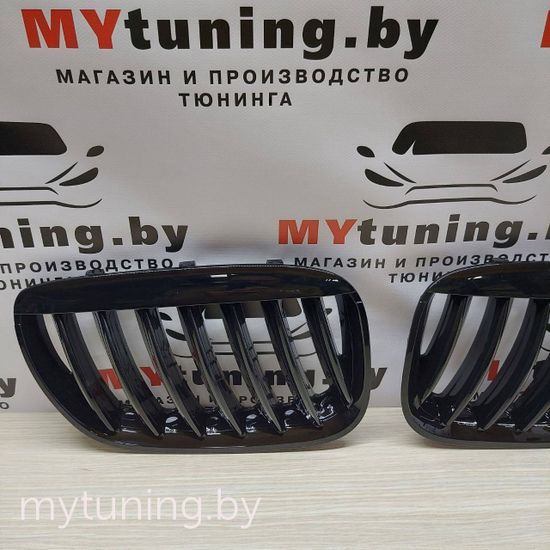 Решетка (ноздри) радиатора GLOSSY BLACK для BMW X5 E53 LCi