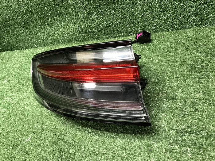 Фонарь левый внешний Porsche Macan 95b (2018-н.в.)