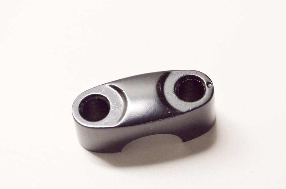 Кронштейн держателя руля 1E6 234 410 000