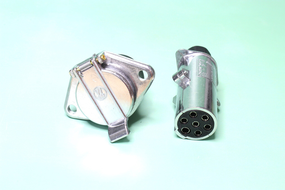 Разъём вилка+розетка 7конт. 24В металл