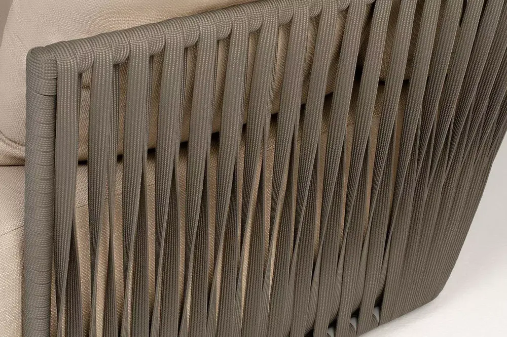 "Форли" диван 2-местный плетеный из роупа, каркас алюминий светло-серый (RAL7035) муар, роуп серо-коричневый 23мм, ткань Mossle бежевая