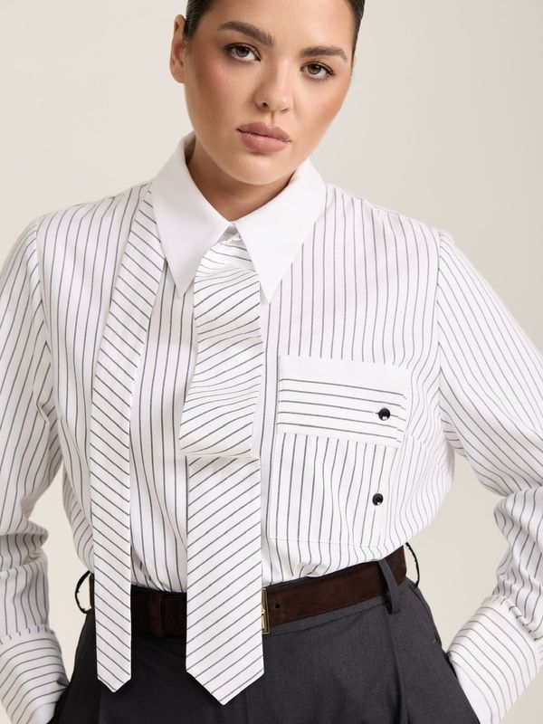 Рубашка с галстуком, белая в черную полоску