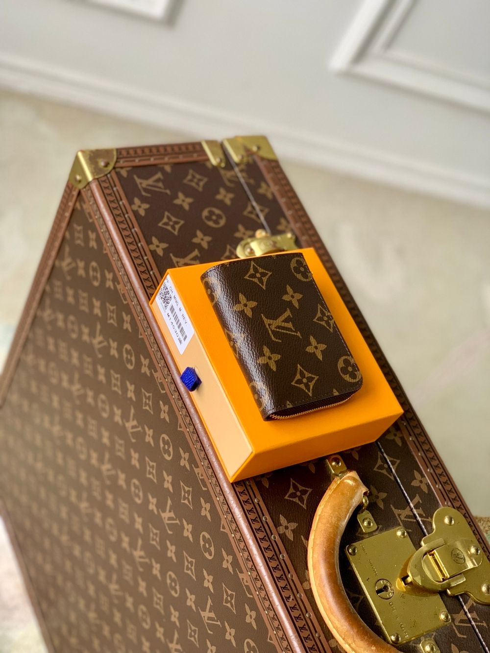Louis Vuitton Noa Compact Wallet