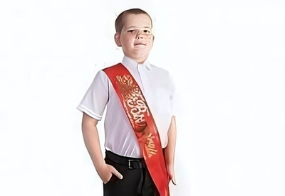 Лента "Выпускник" шелк красный