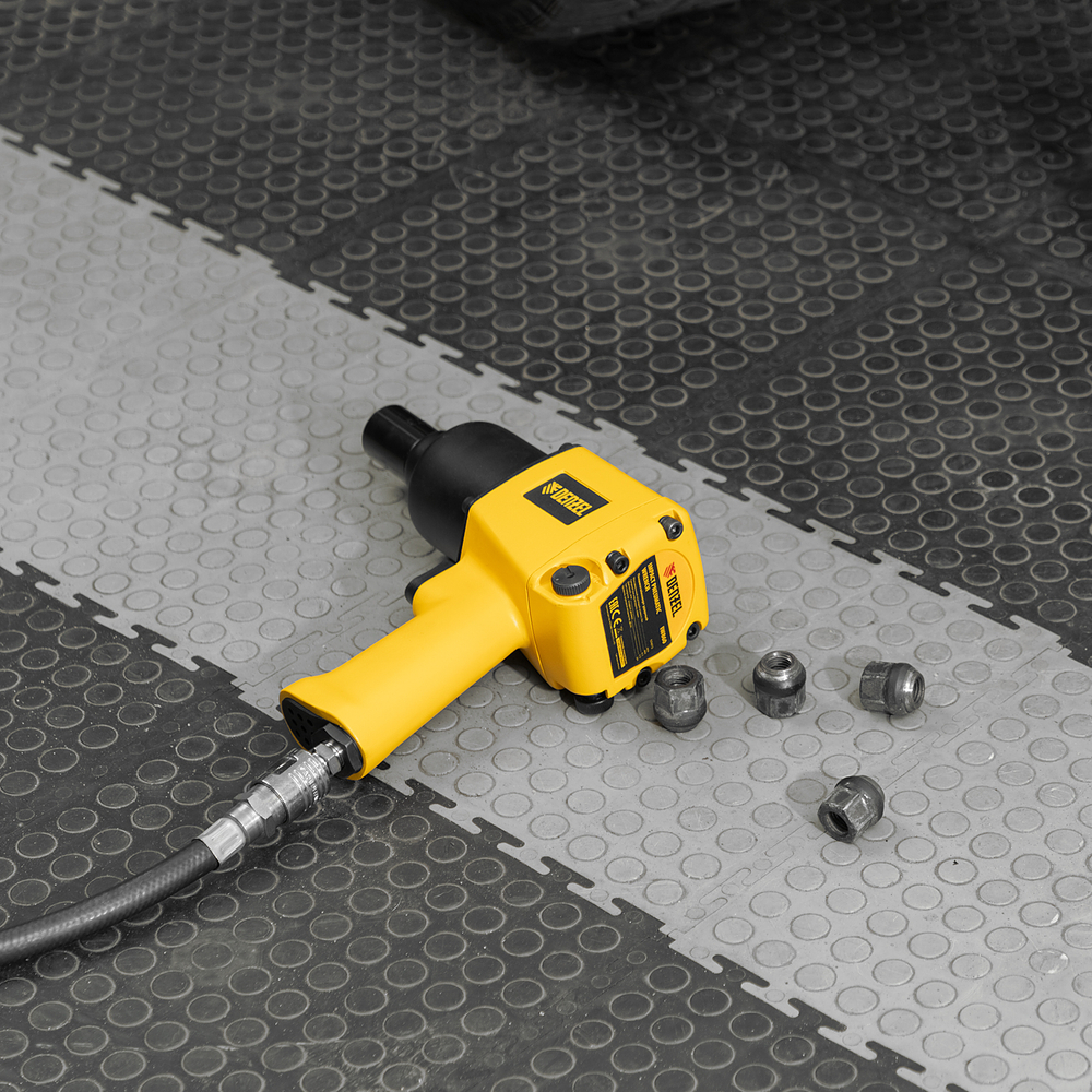 Ударный пневмогайковерт IW860+набор головок, 1/2", 7000 об/мин, 868 Нм Denzel