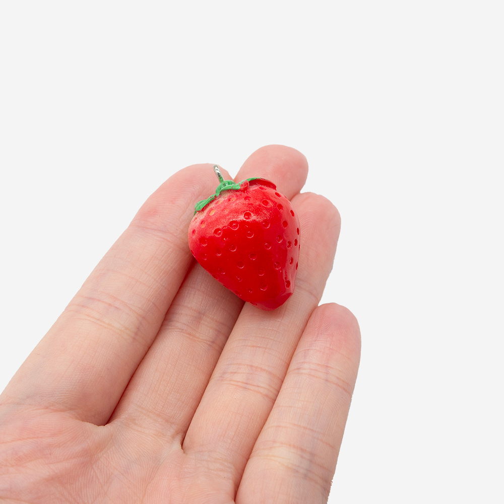 Подвеска "Клубничка", 30*21,5мм, акрил