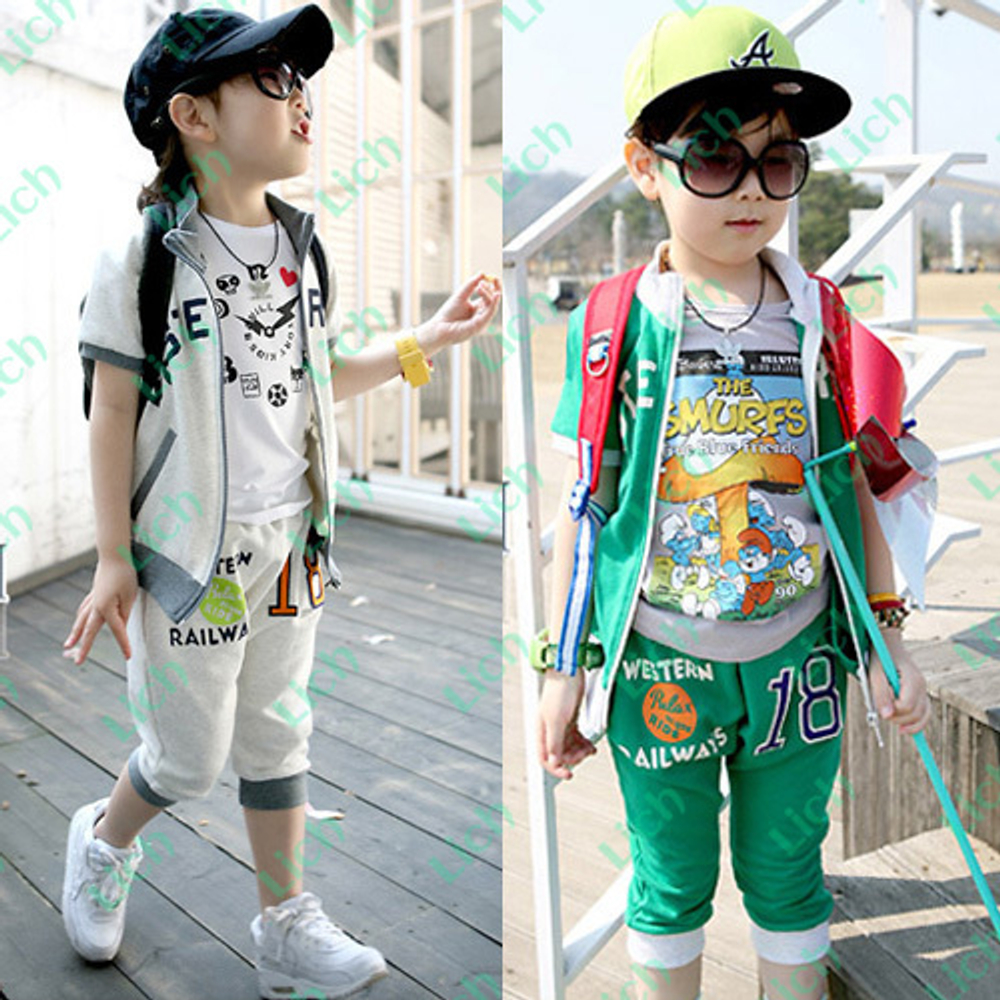 Костюм из толстовки с короткими рукавами и укороченных брюк