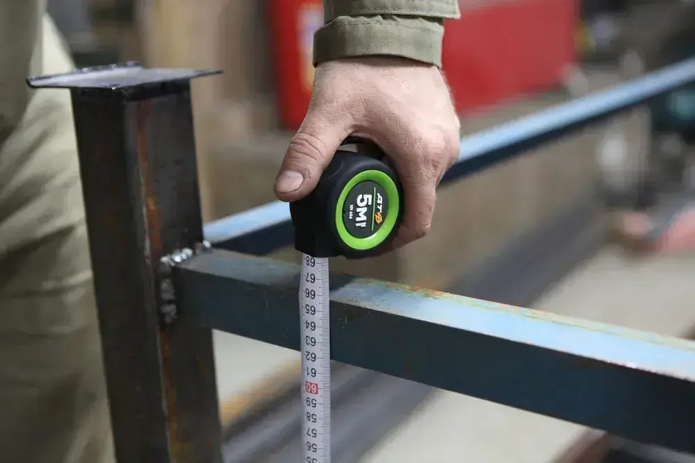 Рулетка Дело Техники в обрезиненном корпусе "Компакт" 5м х 25мм, 101406