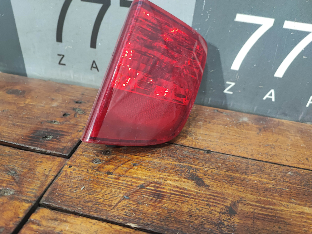 ПТФ задний правый Toyota Land Cruiser 200 07-15 Б/У Оригинал 8145760021