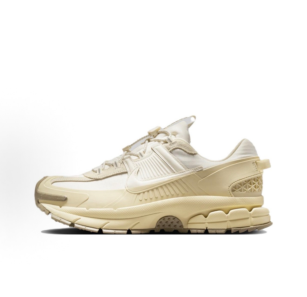 Nike Zoom Vomero Roam Winterized Pale Ivory