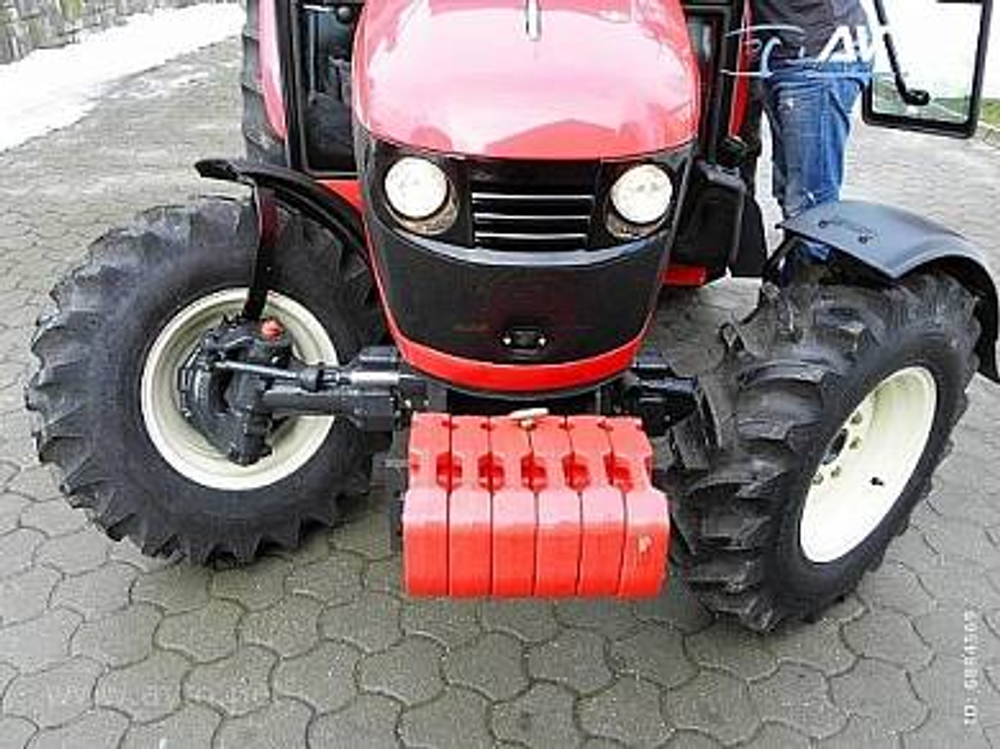 Трактор Branson 5820С