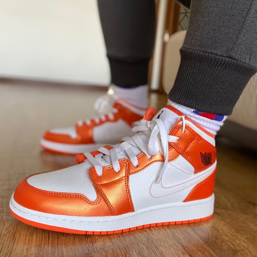 Jordan 1 Mid Metallic Orange GS
