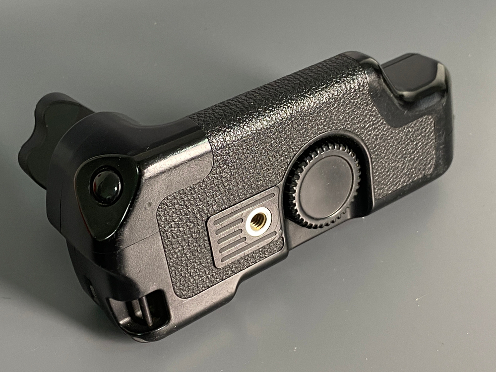 Батарейная ручка Canon BP-50