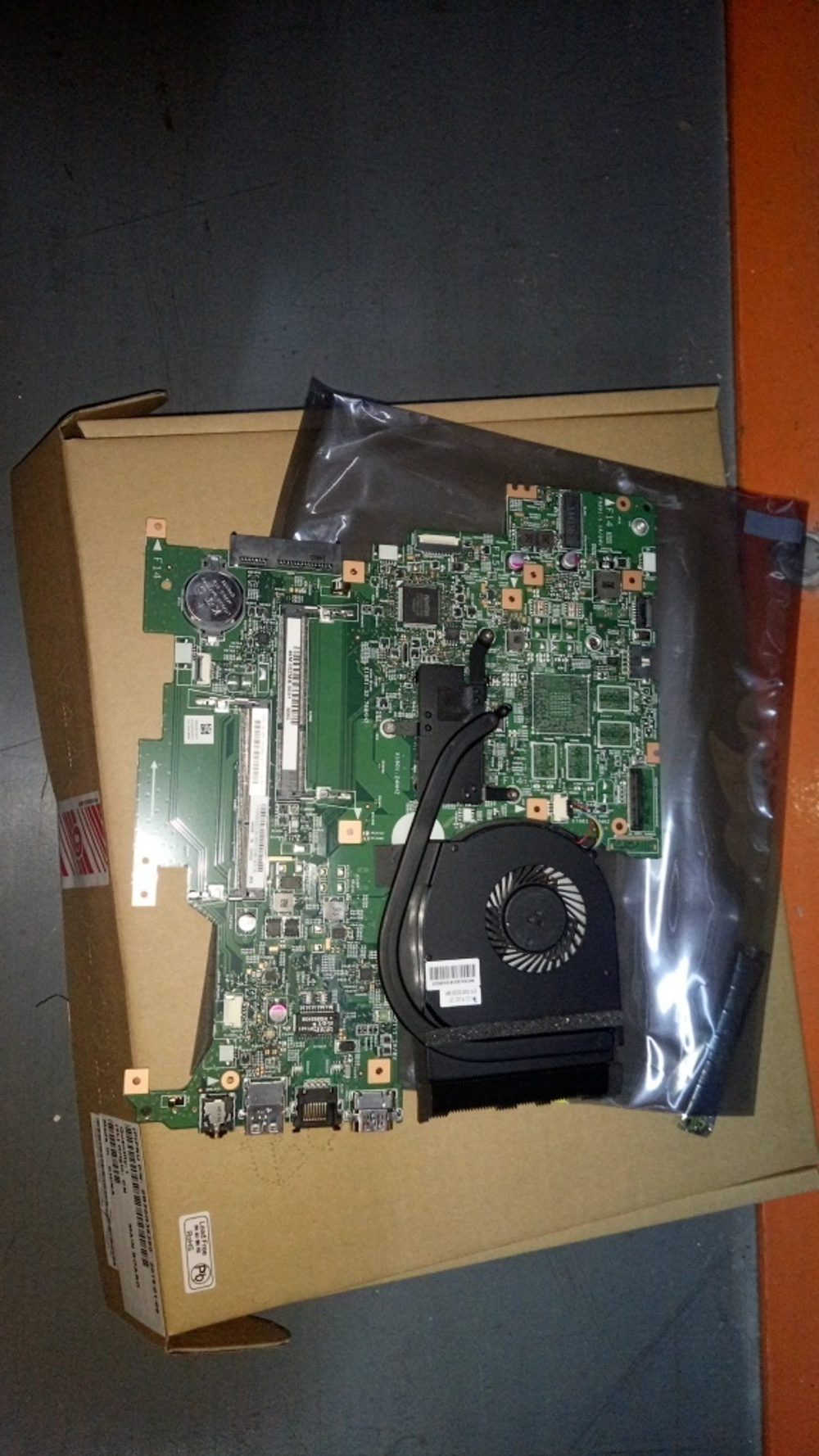 Материнская плата для ноутбука Lenovo Flex2-15 LF15M UMA I5-4210U BL W8P (5B20G36360), оригинал