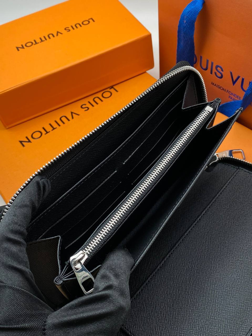Кошелёк Louis Vuitton
