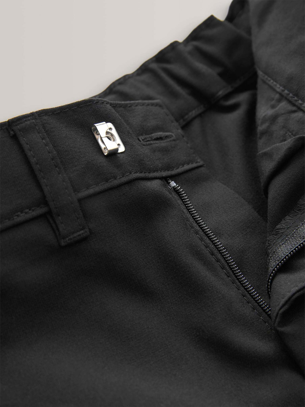 Брюки школьные стрейч для мальчика Next 515-523, Черный