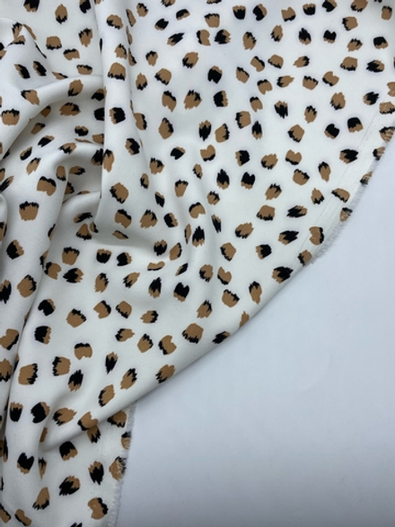 Барби Пятнышки на молочном