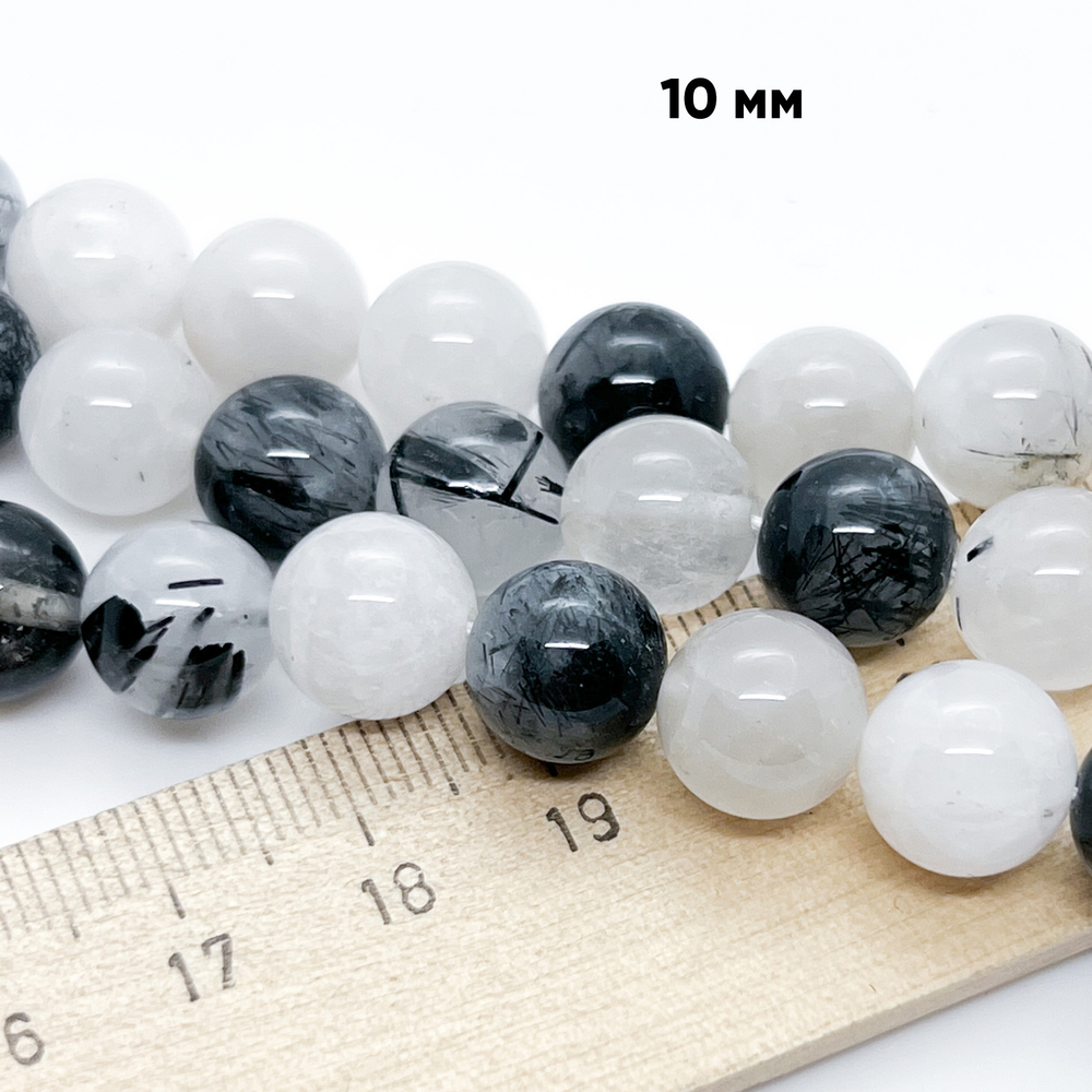 Кварц с шерлом бусины, диаметр 10,2-10,3 мм, цена за 9 шт (1/4 нити)