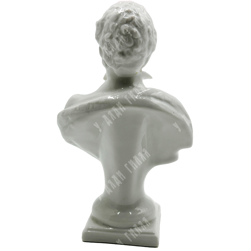 Скульптура Пушкин А.С., бюст. СССР, Дулевский фарфоровый завод, 1983. Автор Бржезицкая А.Д.